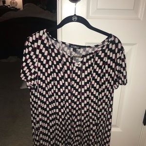 Short sleeve blouse size Large